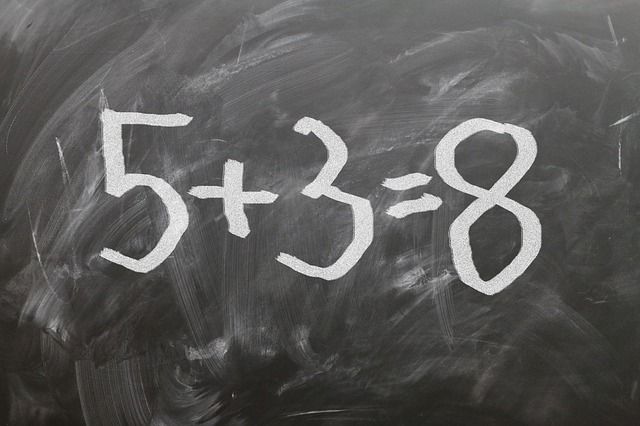 Jak napsat znaménko větší, menší či rovná se? Návod na klávesnici